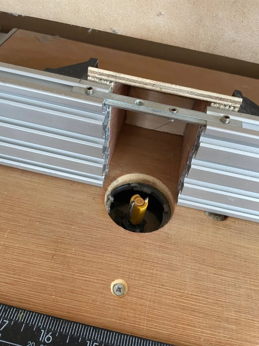 Carpenters mobile workshop - Image 4