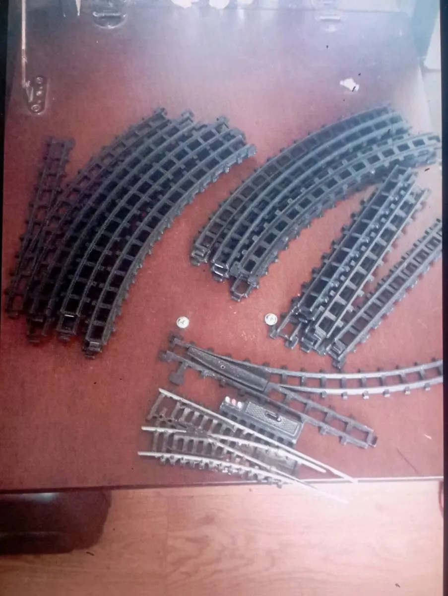 KATO  ROUNDHOUSE 10-909TGV BATTERY POWERED TRAN . - Image 4