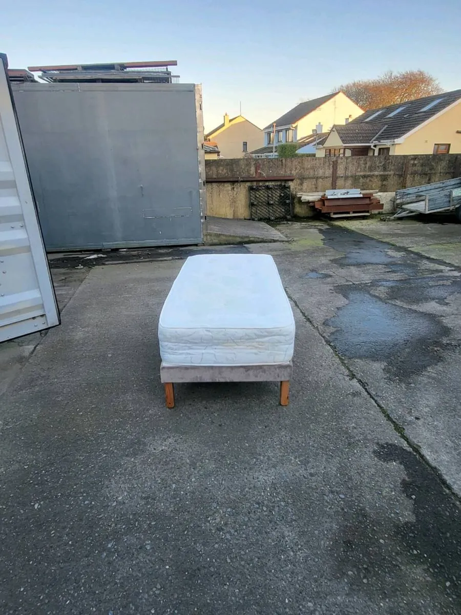 Single Bed - Image 3