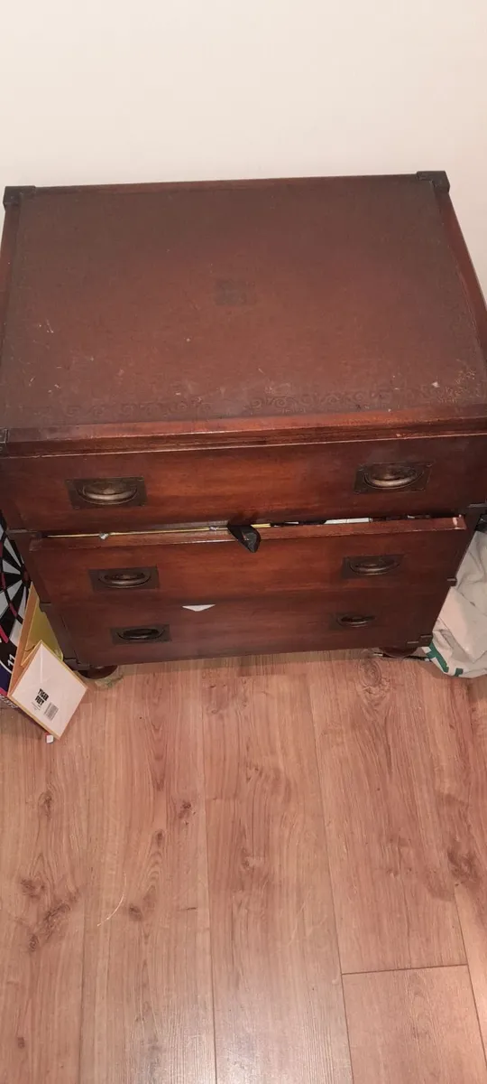 Set of brown wooden Hardwood drawers - Image 3