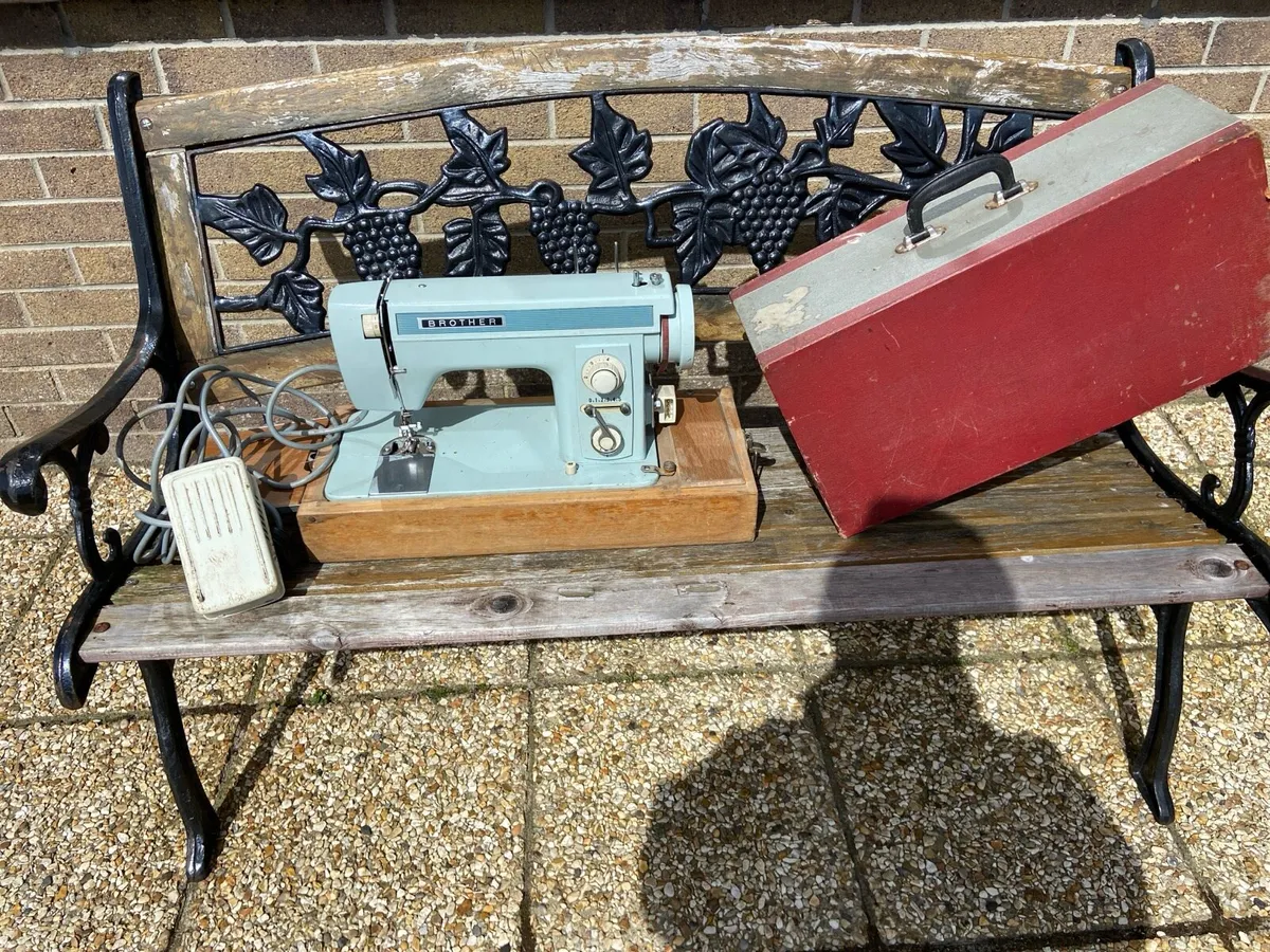 Brother. Sewing machine - Image 1