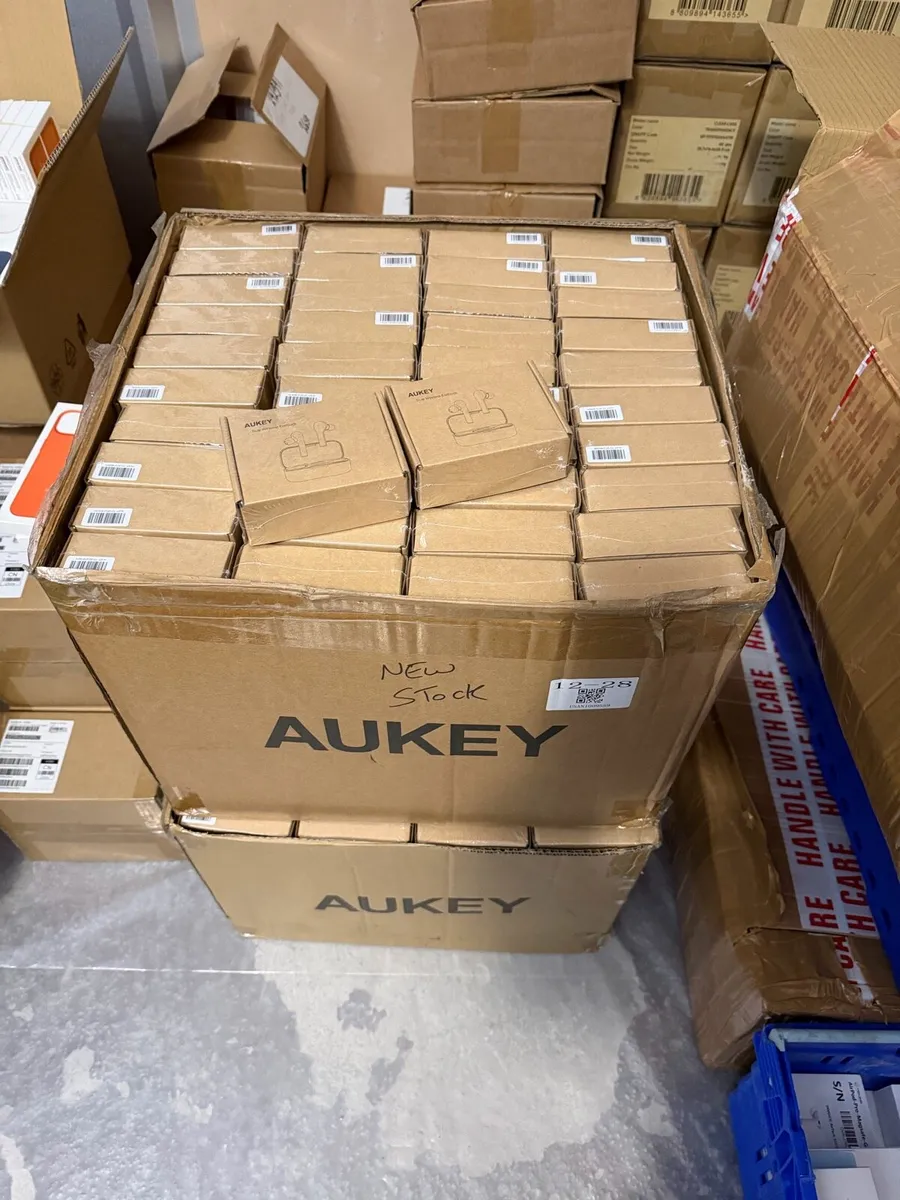 AUKEY Bluetooth earbuds - Image 4