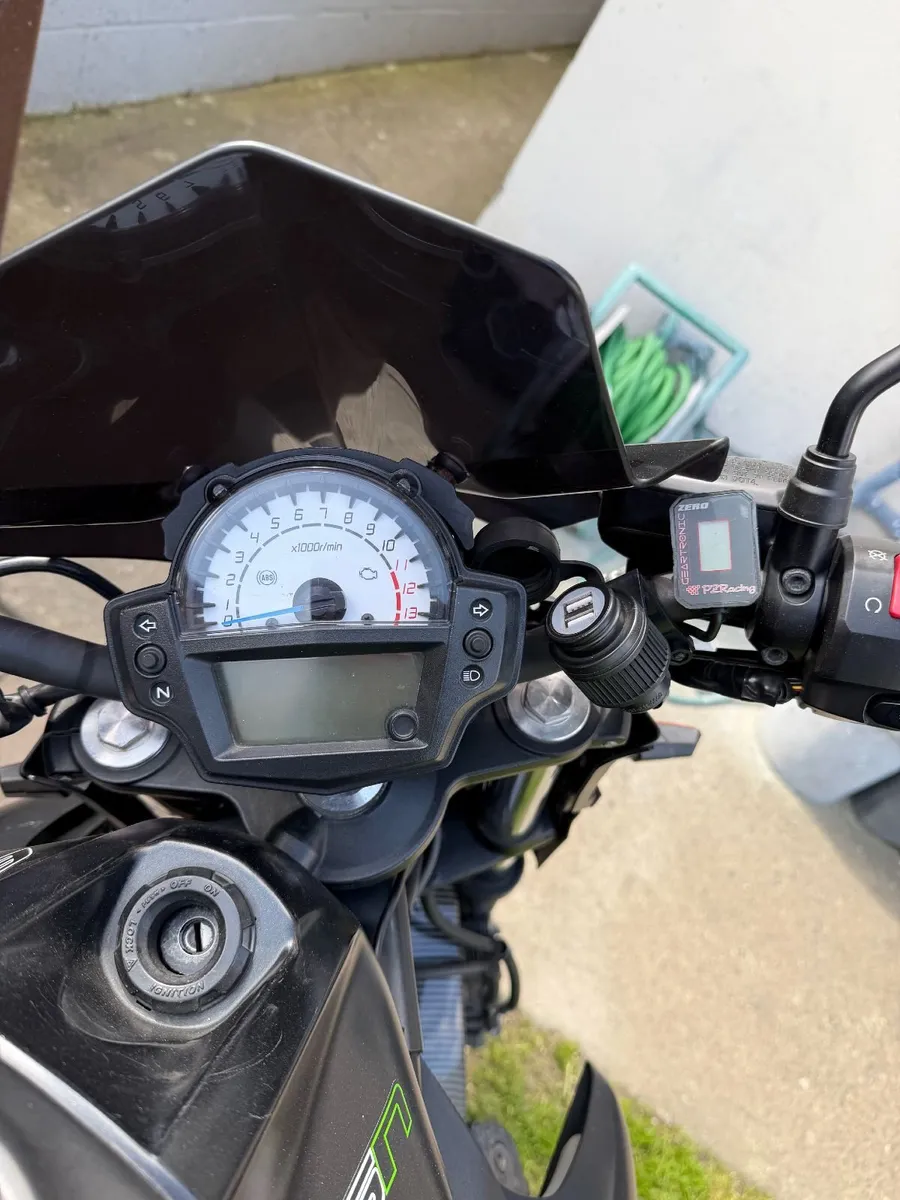 Kawasaki ER6N 2013 ABS - Image 2