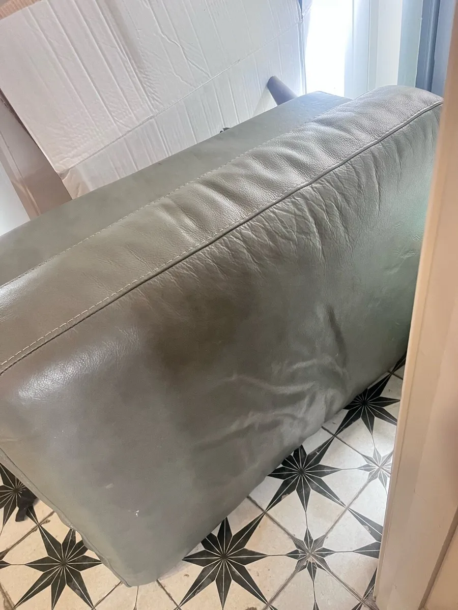 3 piece leather couch - Image 4