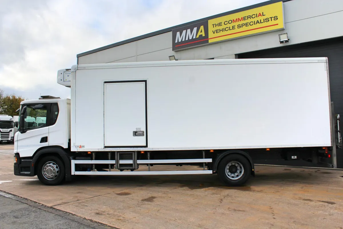 2019 (19) SCANIA P250 4X2 FRIDGE (EURO 6) - Image 3
