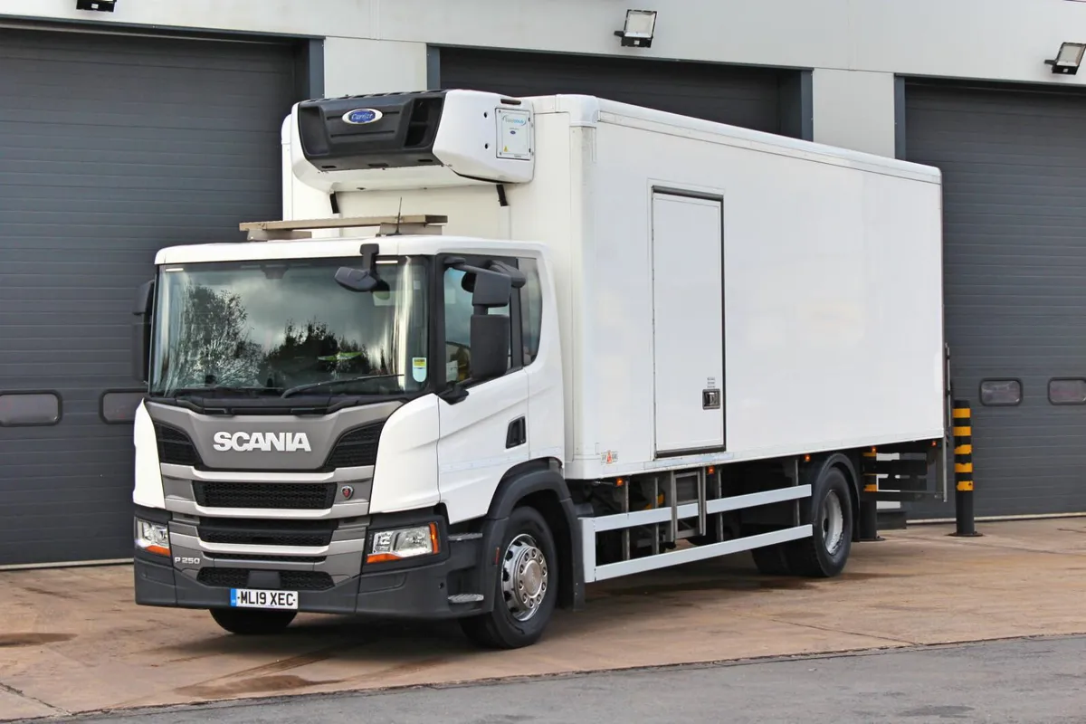 2019 (19) SCANIA P250 4X2 FRIDGE (EURO 6) - Image 1