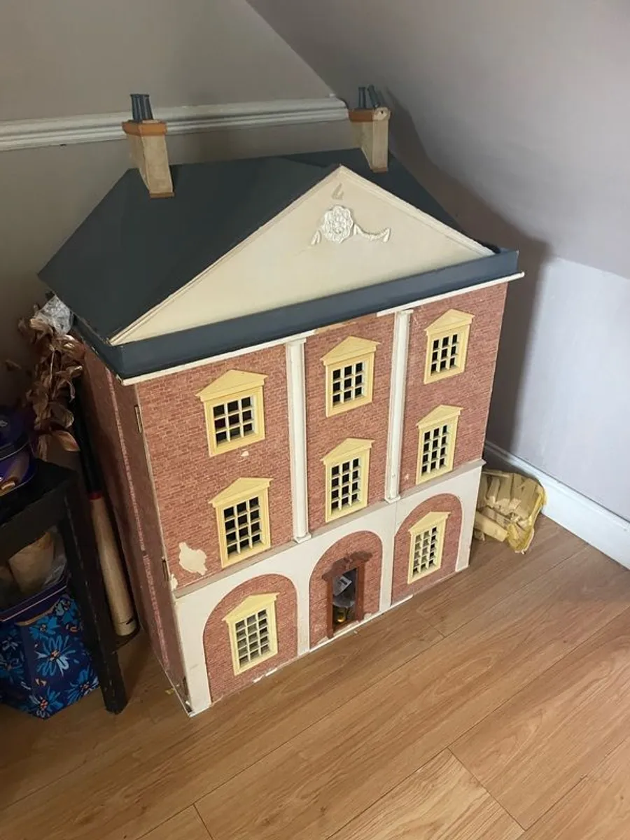 dolls house - Image 1
