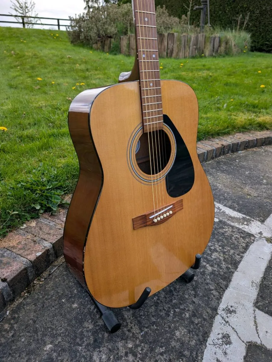 Yamaha F310 Acoustic Guitar - Image 4