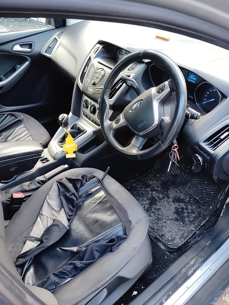 Breaking ford focus 2013 diesel - Image 4