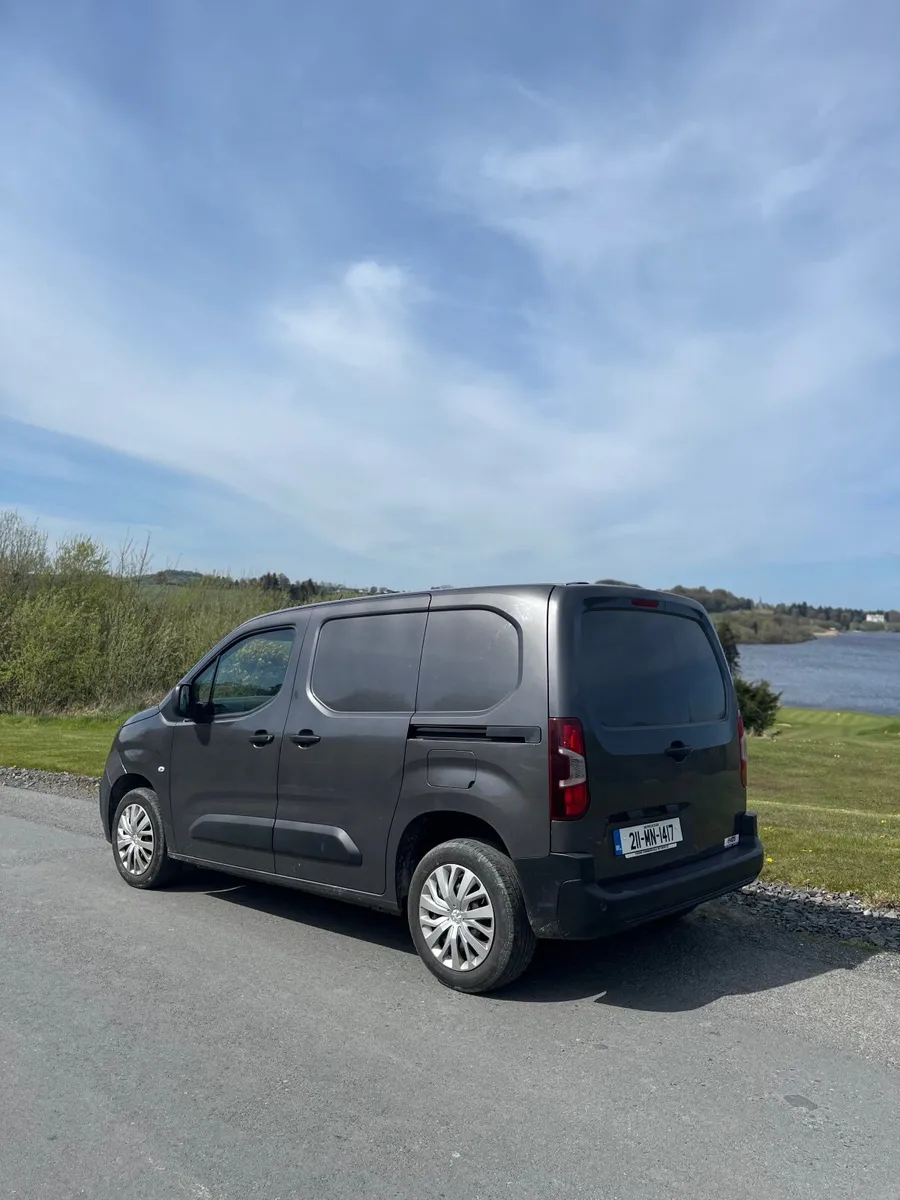 2021 Peugeot partner van - Image 3