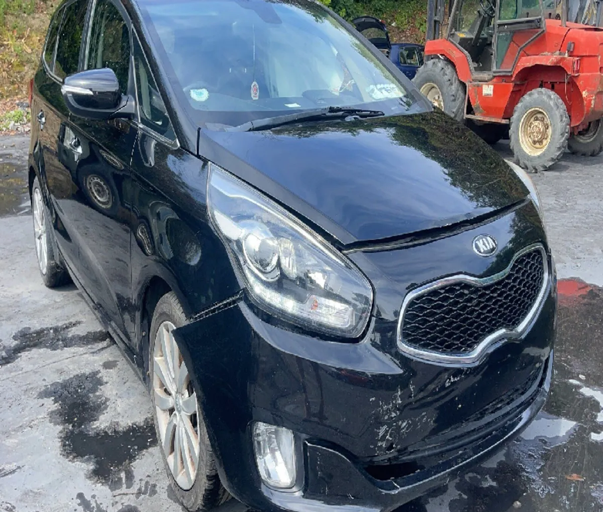 2014 Kia Carens For Breaking/Dismantling - Image 4
