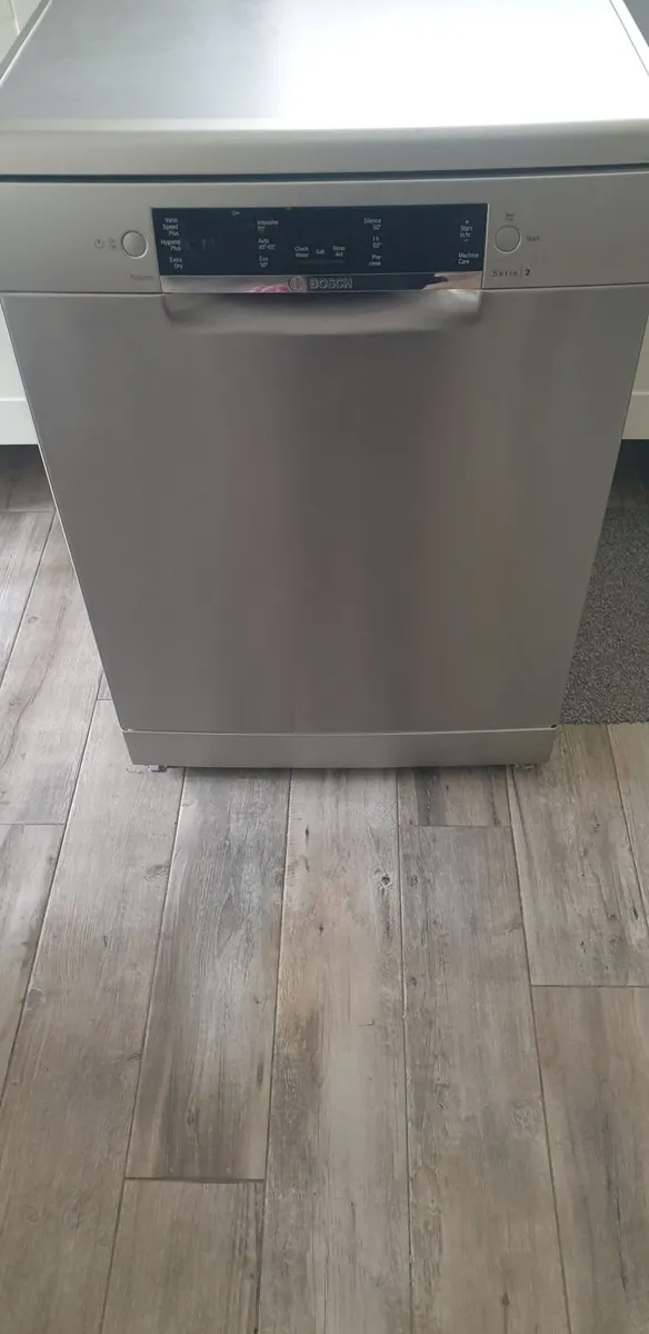 Bosch Series 2 Dishwasher for sale. - Image 2