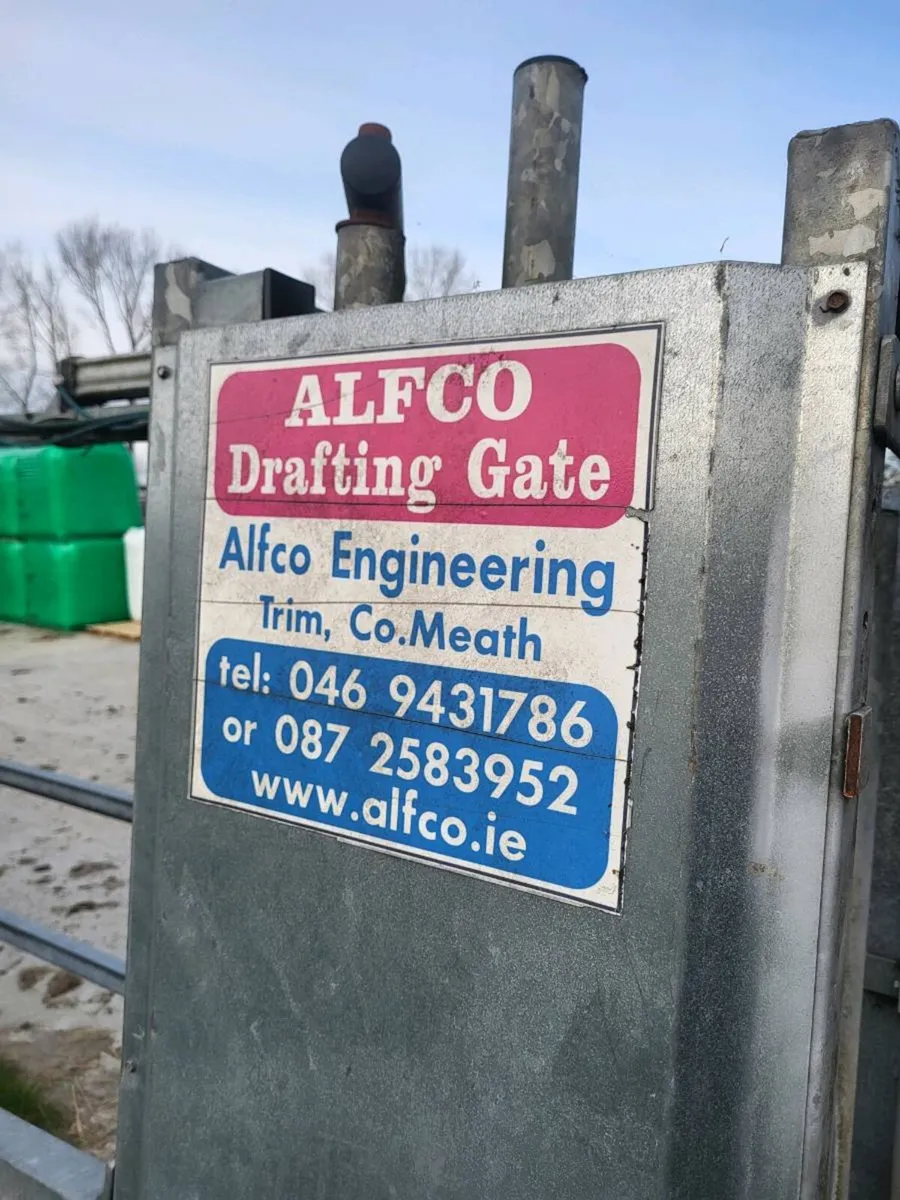 Drafting Gate - Image 1