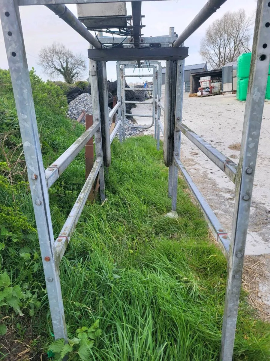 Drafting Gate - Image 2