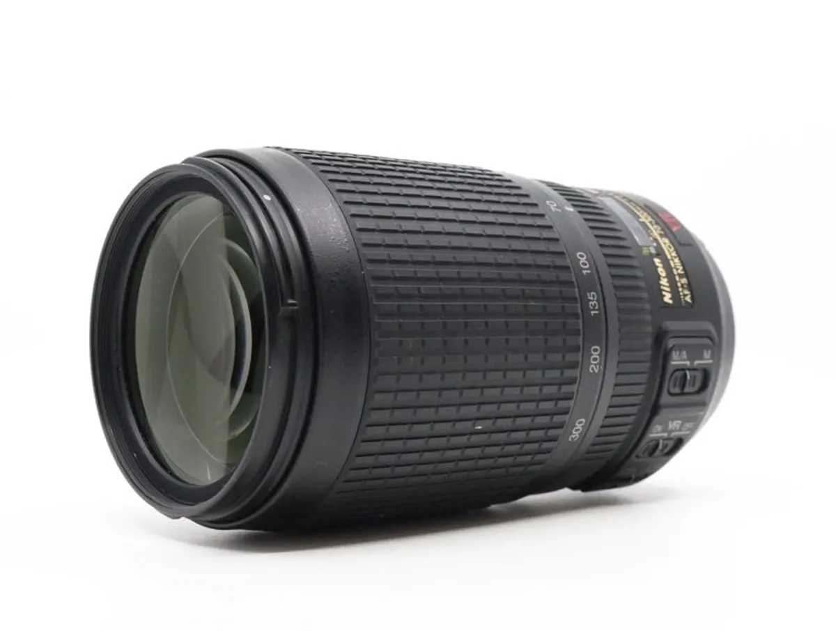 Nikon Af-s Nikkor 70-300mm F/4.5-5.6g Ed Vr - Image 2