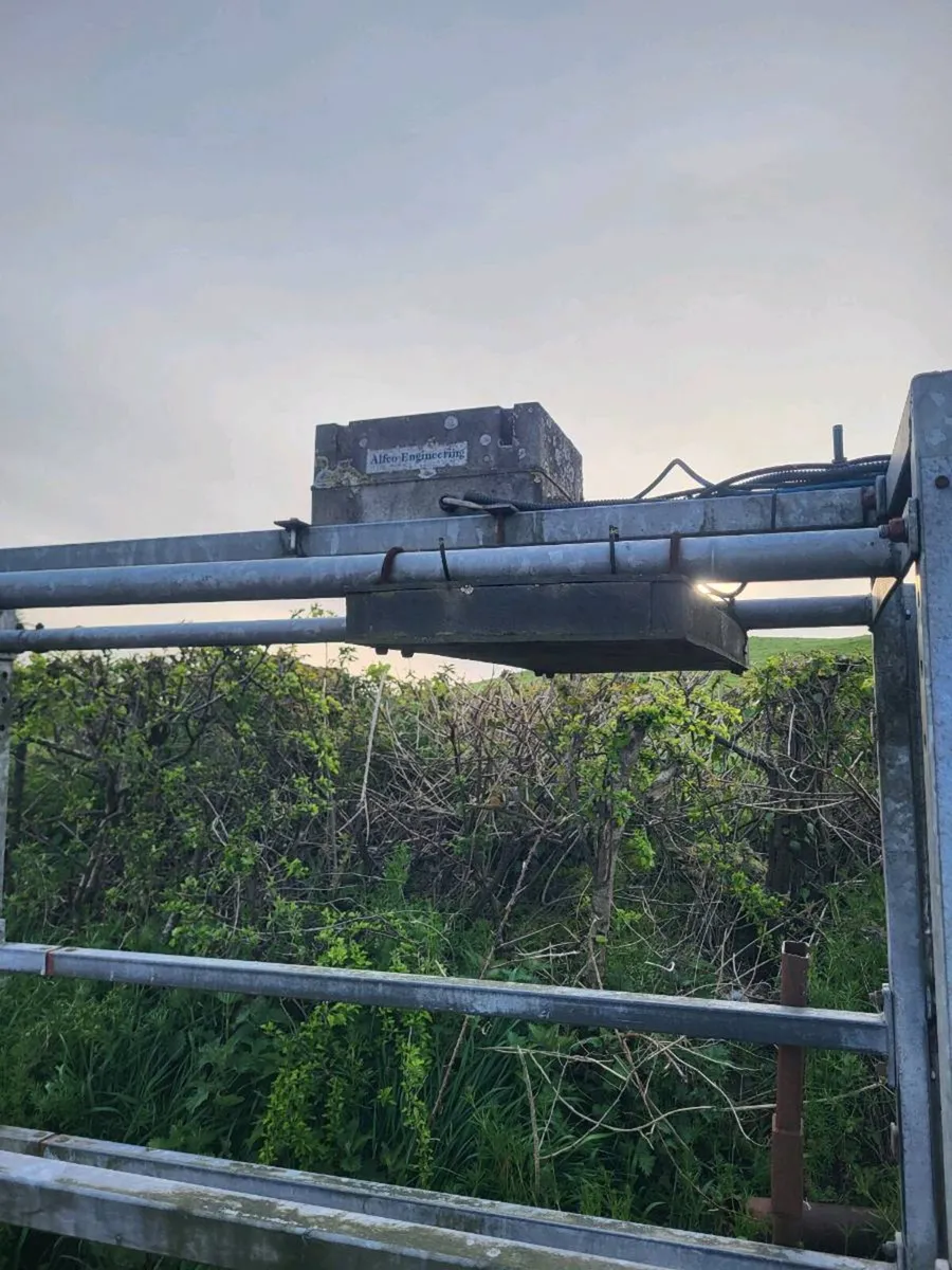 Drafting Gate - Image 3