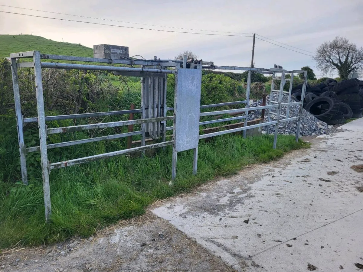 Drafting Gate - Image 4