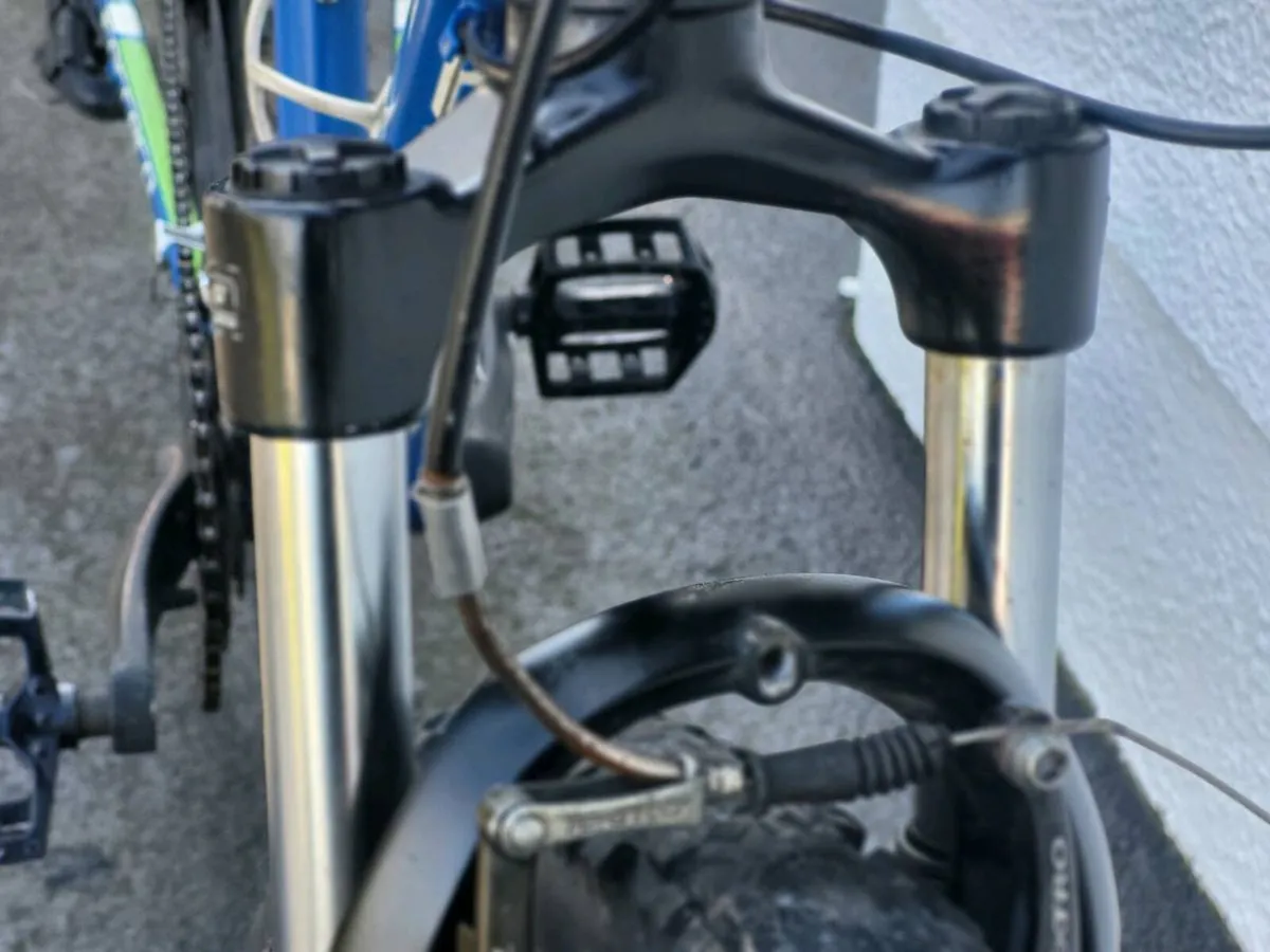 GUYS CARERRA BIKE USED IN WORKING ORDER - Image 2