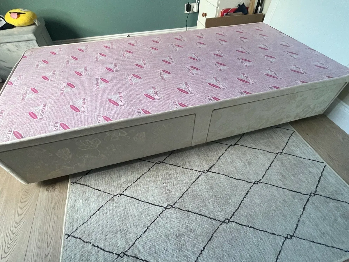 Single divan bed base - Image 1