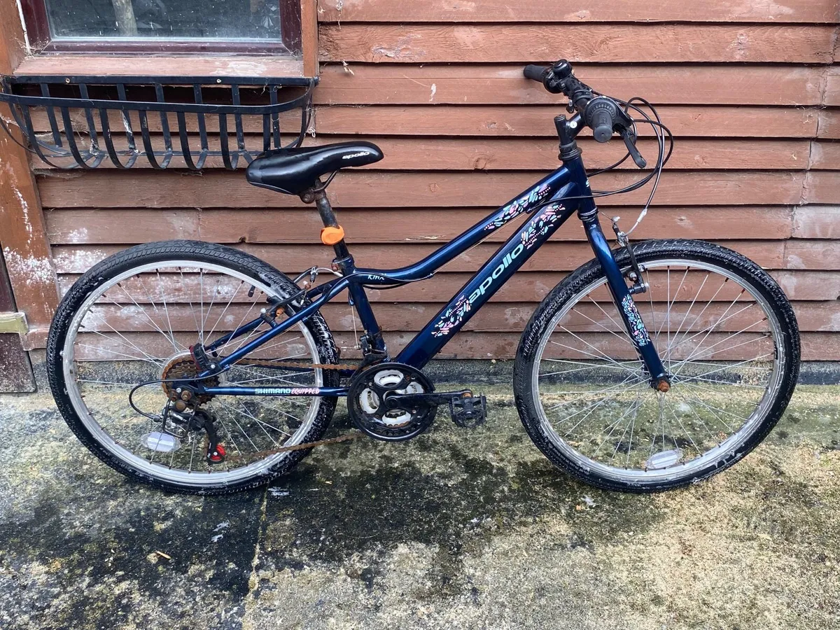 Girls bike - Image 1