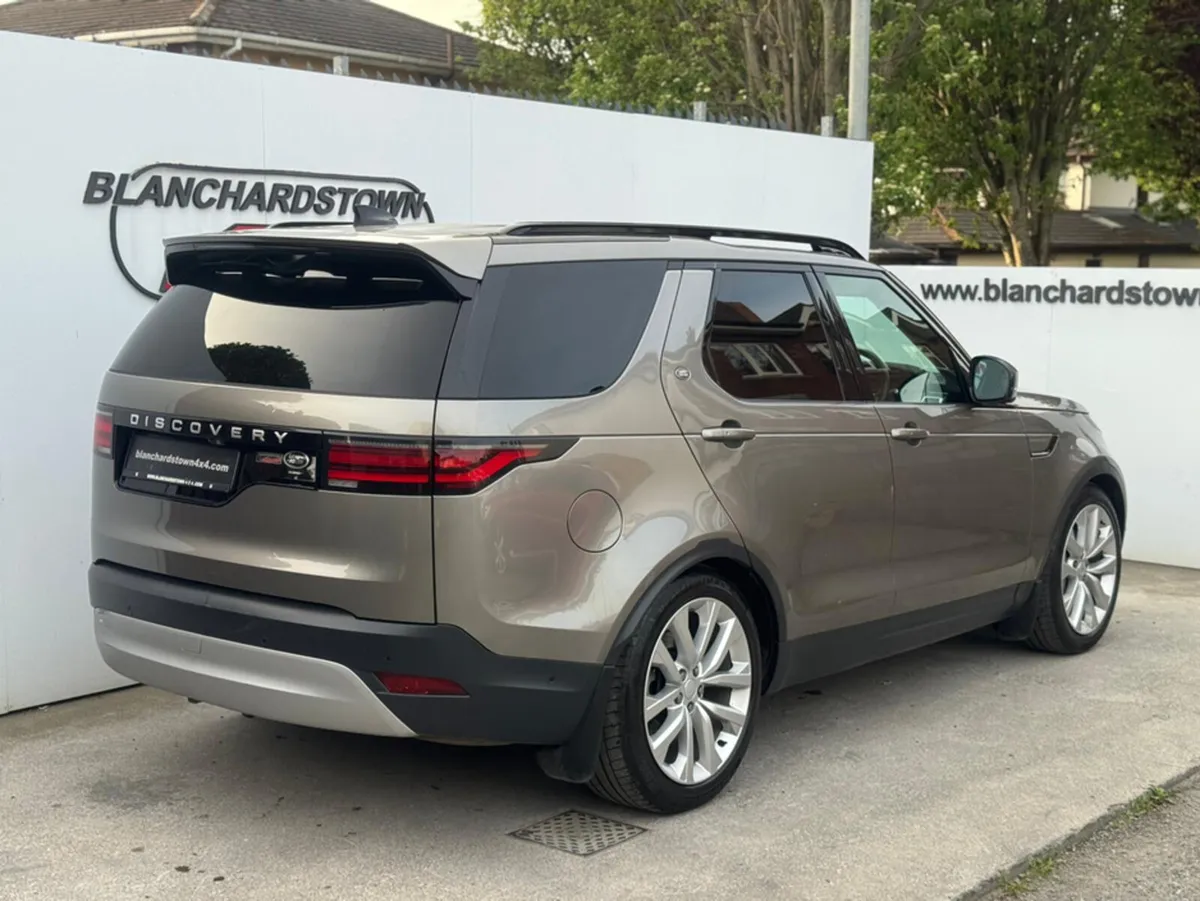 Land Rover Discovery 3.0 SD6 2 SEAT COMMERCIAL VAT - Image 2