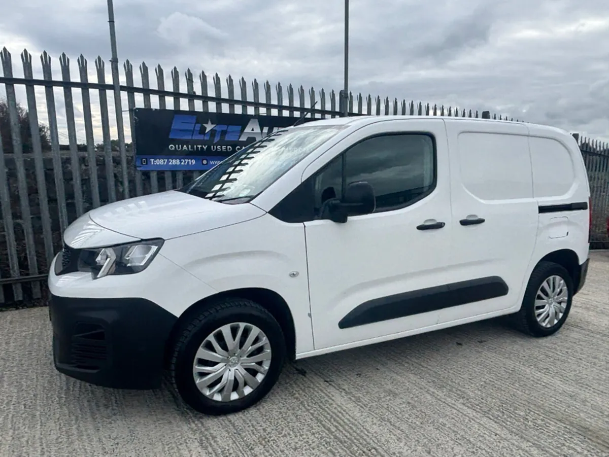 Peugeot Partner PROFESSIONAL PLUS 1.5 BLUE HDI - Image 1