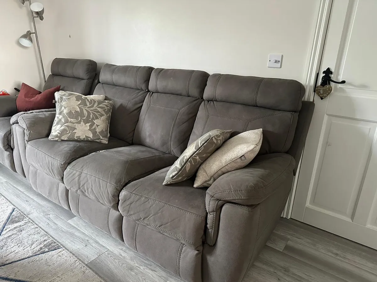 Couch 3 + 1 + 1 - Image 2