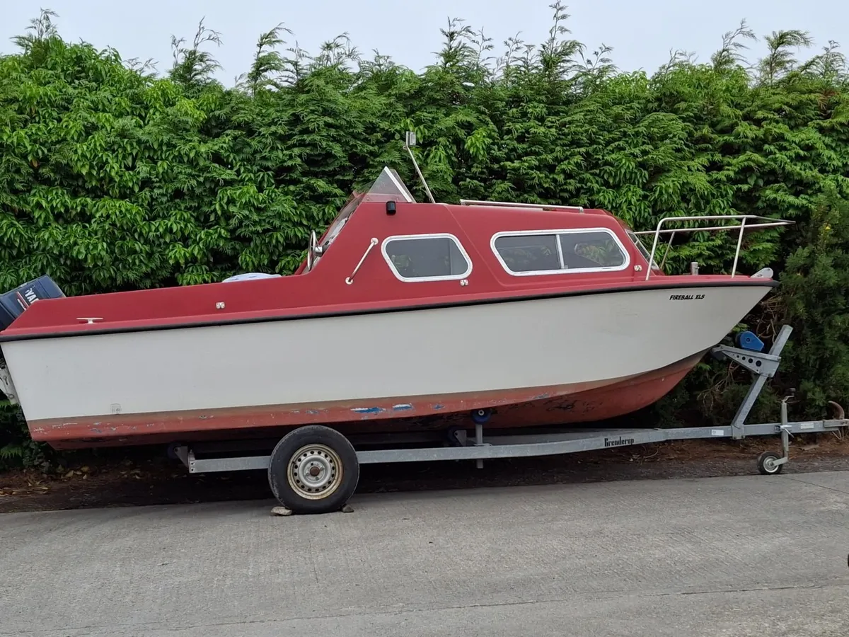 Motor boat  Microplus 561 & Tender boat. - Image 1