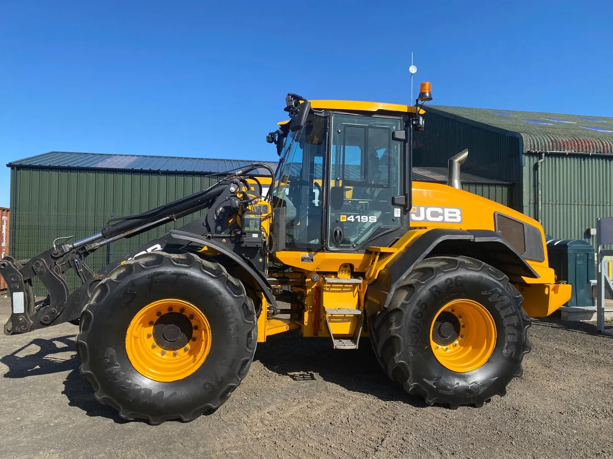 JCB 419S WHEEL LOADING SHOVEL YEAR 2017 - Image 2