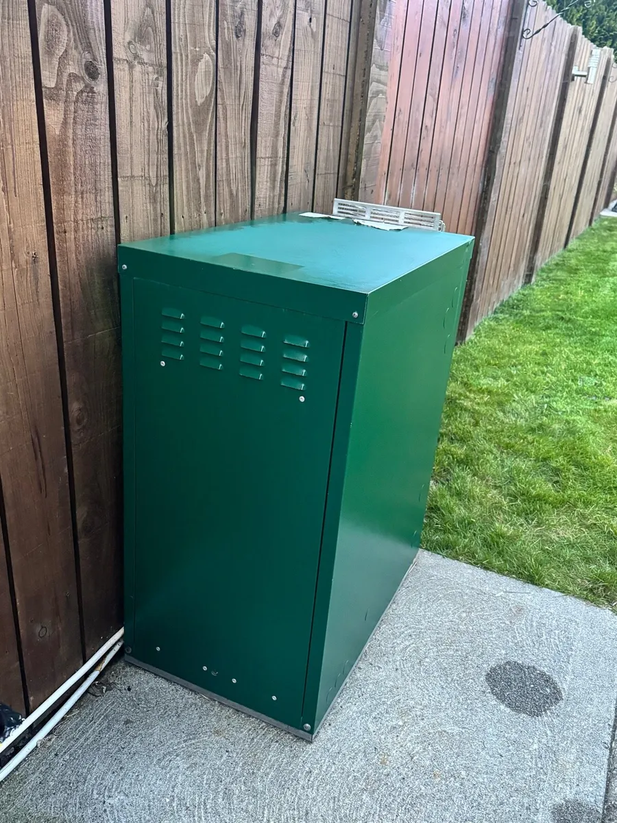 Stanley insert stove, fireplace and oil boiler - Image 3