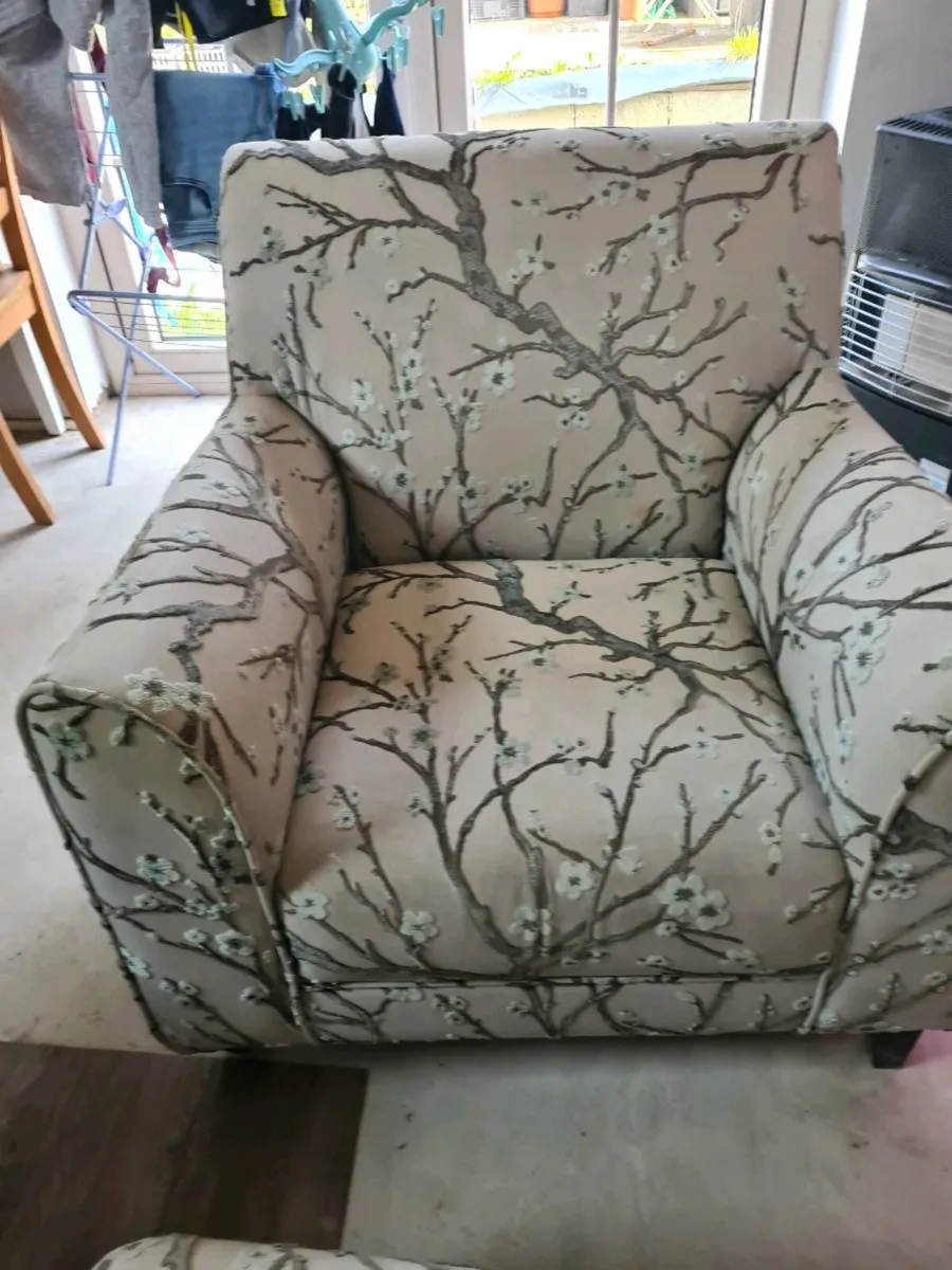 Free armchair to take away - Image 1