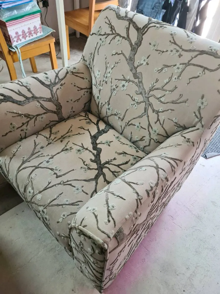 Free armchair to take away - Image 2
