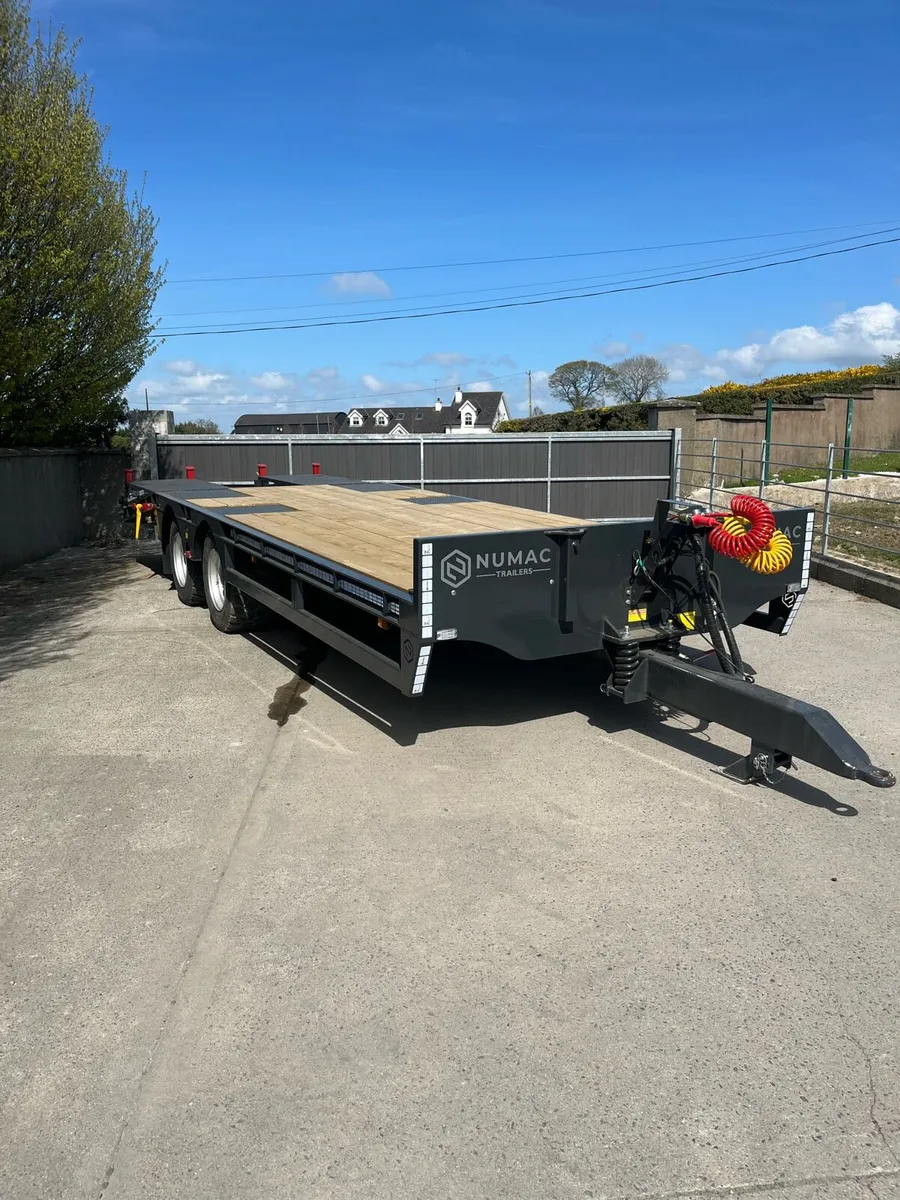 Numac 19 ton low loader 25ft - Image 2