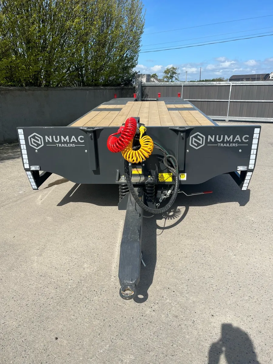 Numac 19 ton low loader 25ft - Image 3