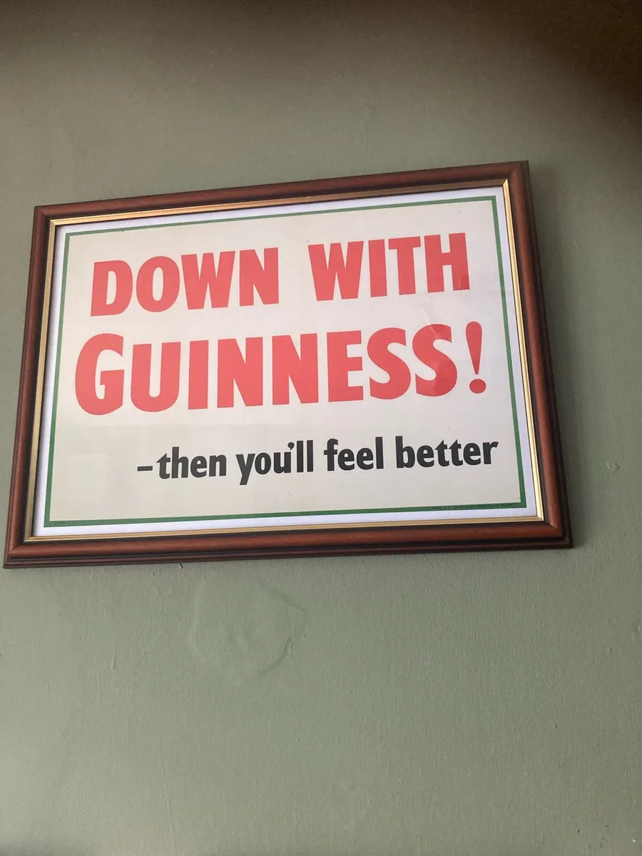 Pub memorabilia - Image 1