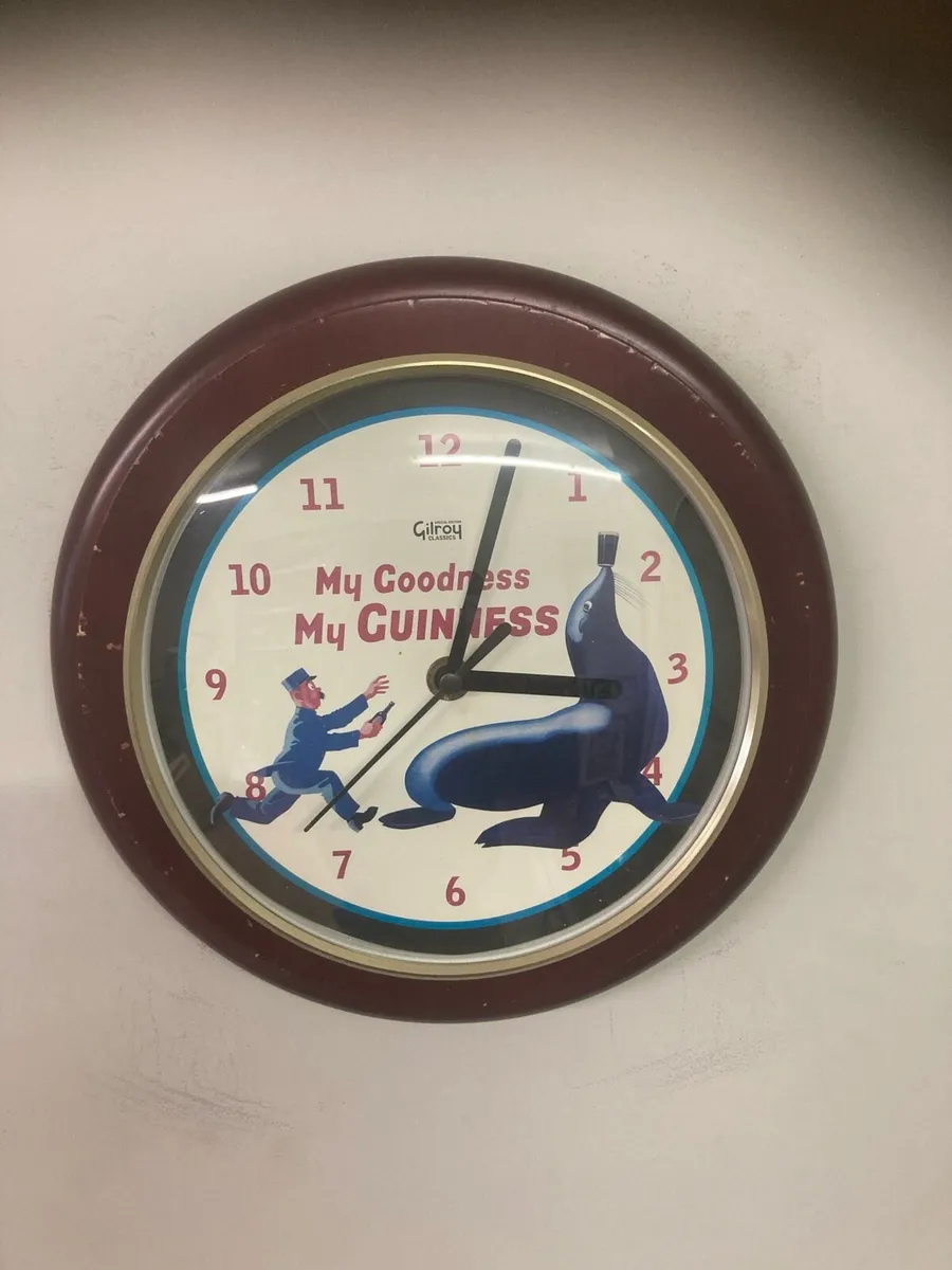 Pub memorabilia - Image 4