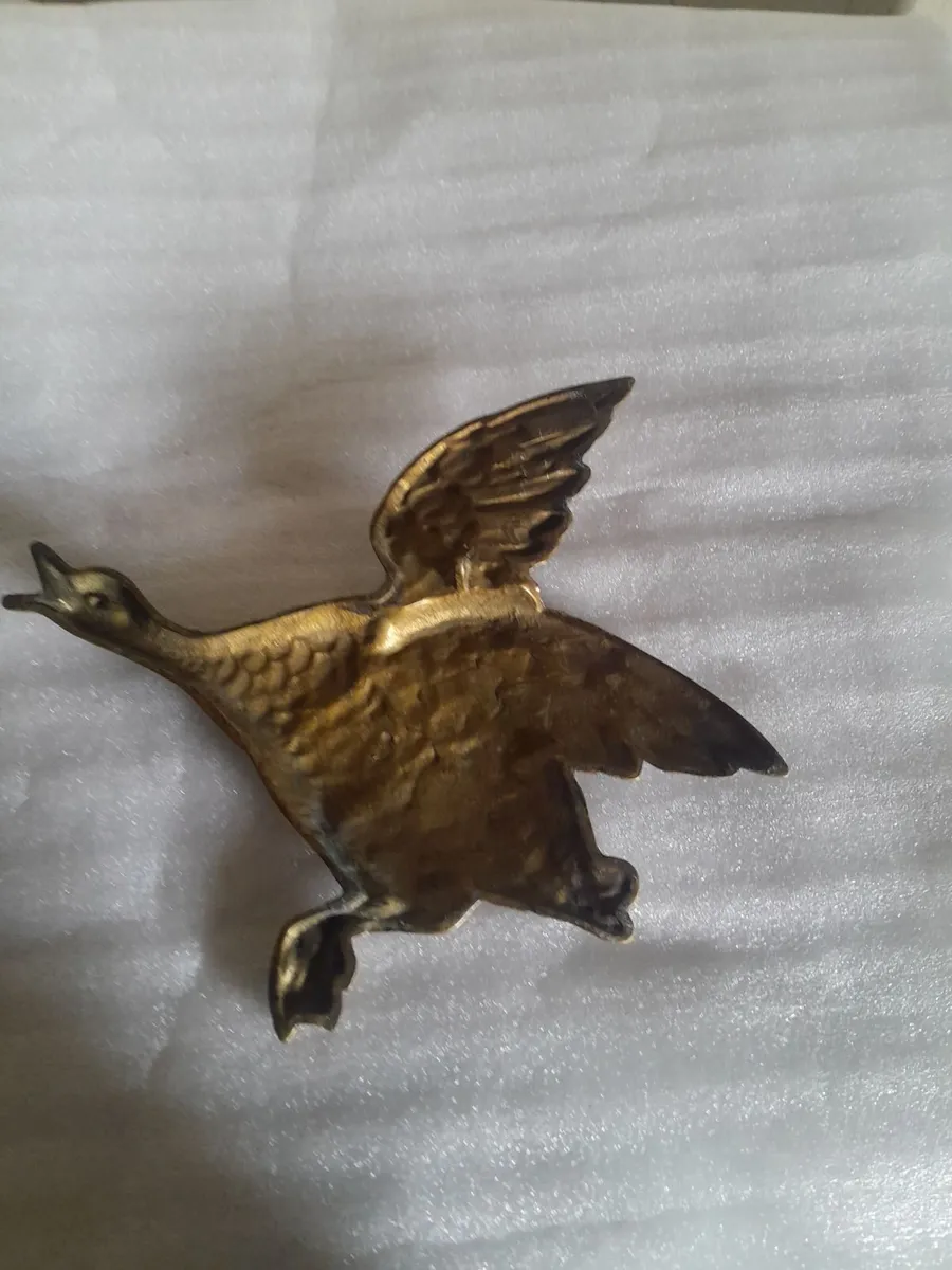 Vintage  flying duck brass  wall decoration - Image 2