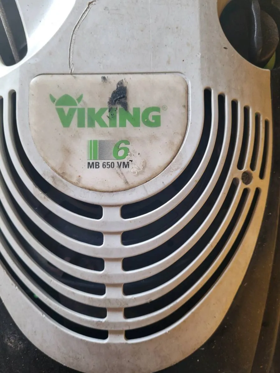 Viking selfdrive mower - Image 2