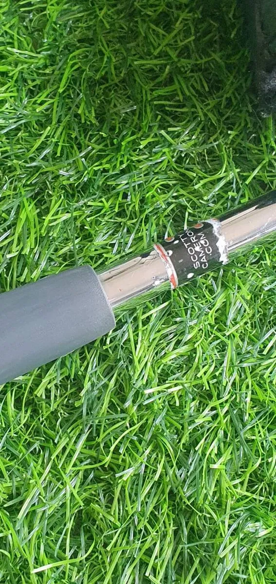 SCOTTY CAMERON RED X PUTTER 34 INCH - Image 4