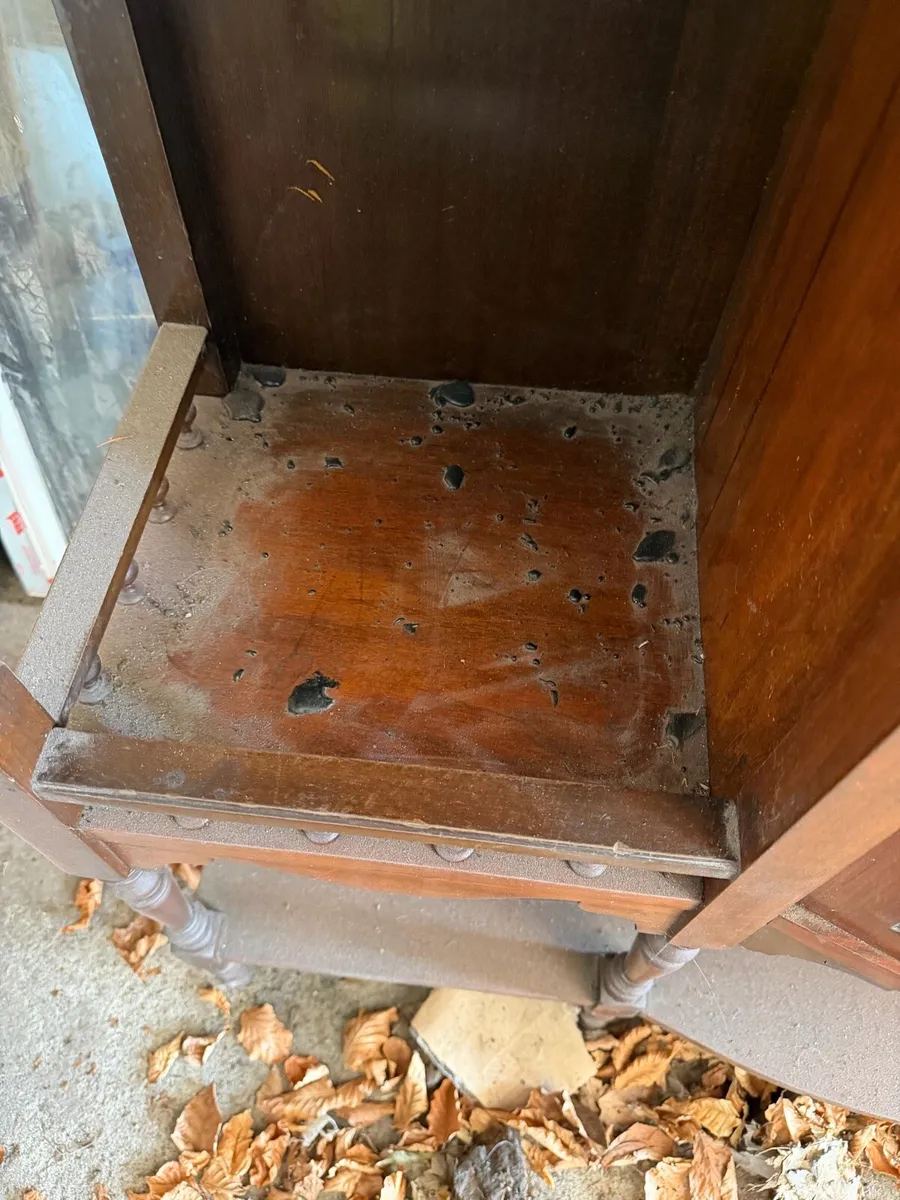 Antique Mahogany sideboard - Image 4