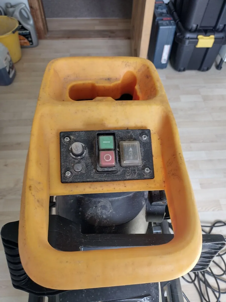 Electric garden shredder/mulcher/chipper - Image 4