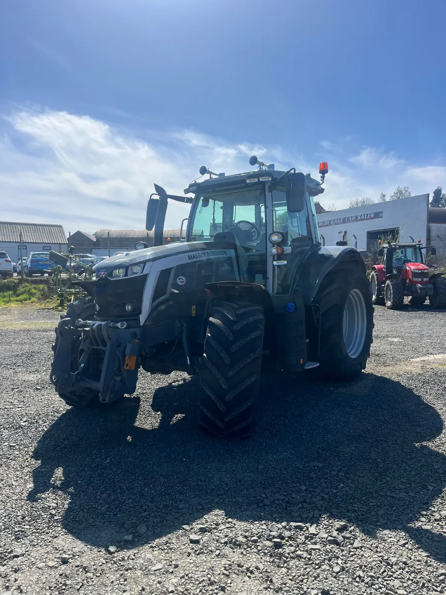 Massey Ferguson 7s.210 - Image 3