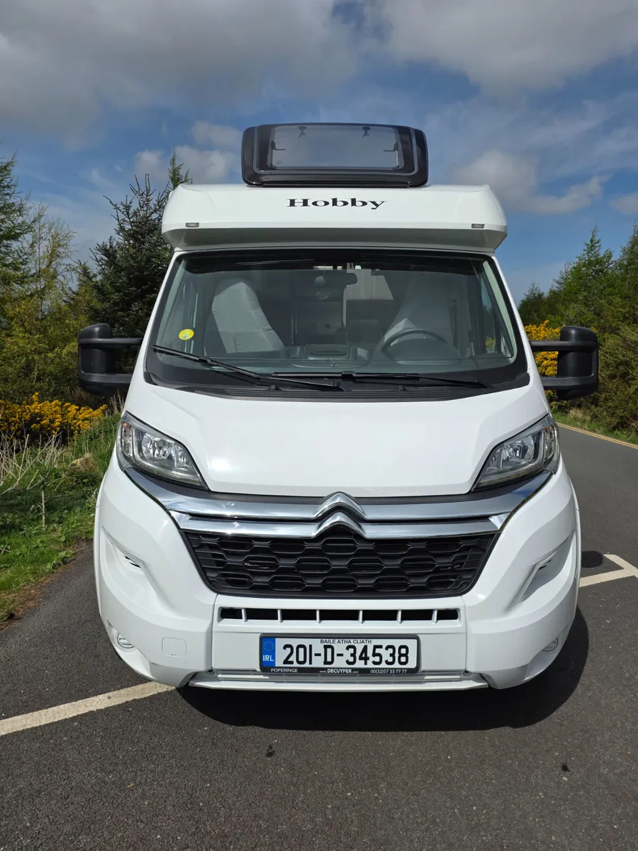 2020 HOBBY V65GE OPTIMA ONTOUR EDITION  TINY KMS - Image 3