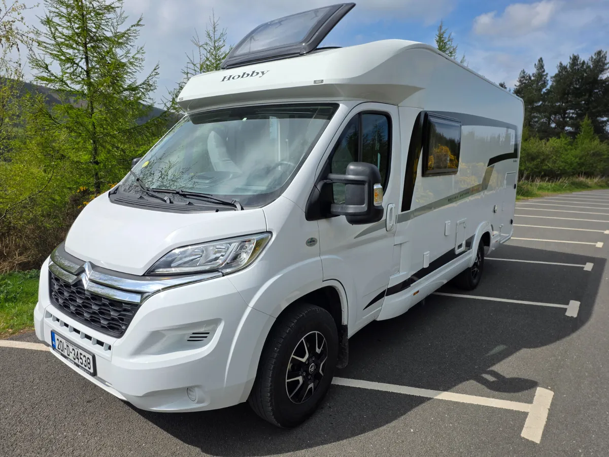 2020 HOBBY V65GE OPTIMA ONTOUR EDITION  TINY KMS - Image 2