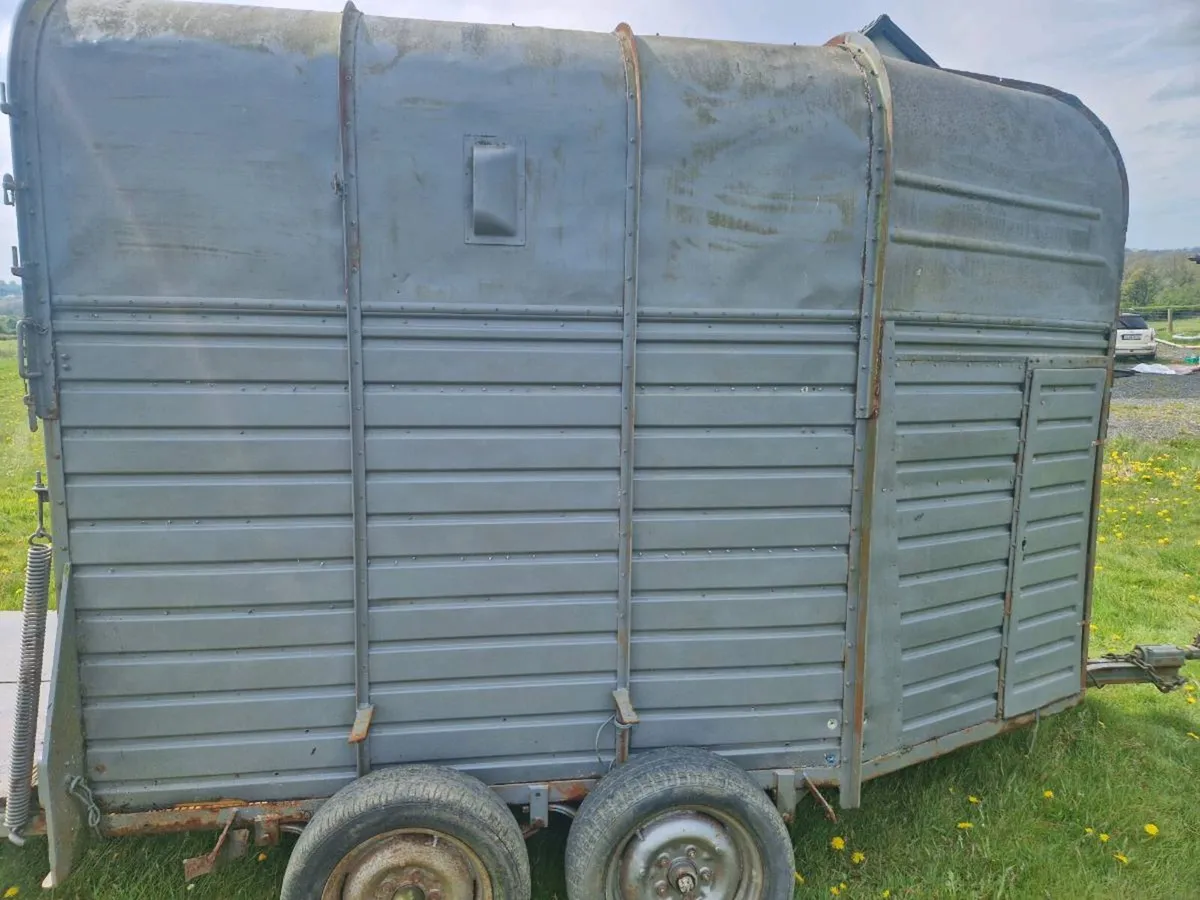 Horsebox - Image 1