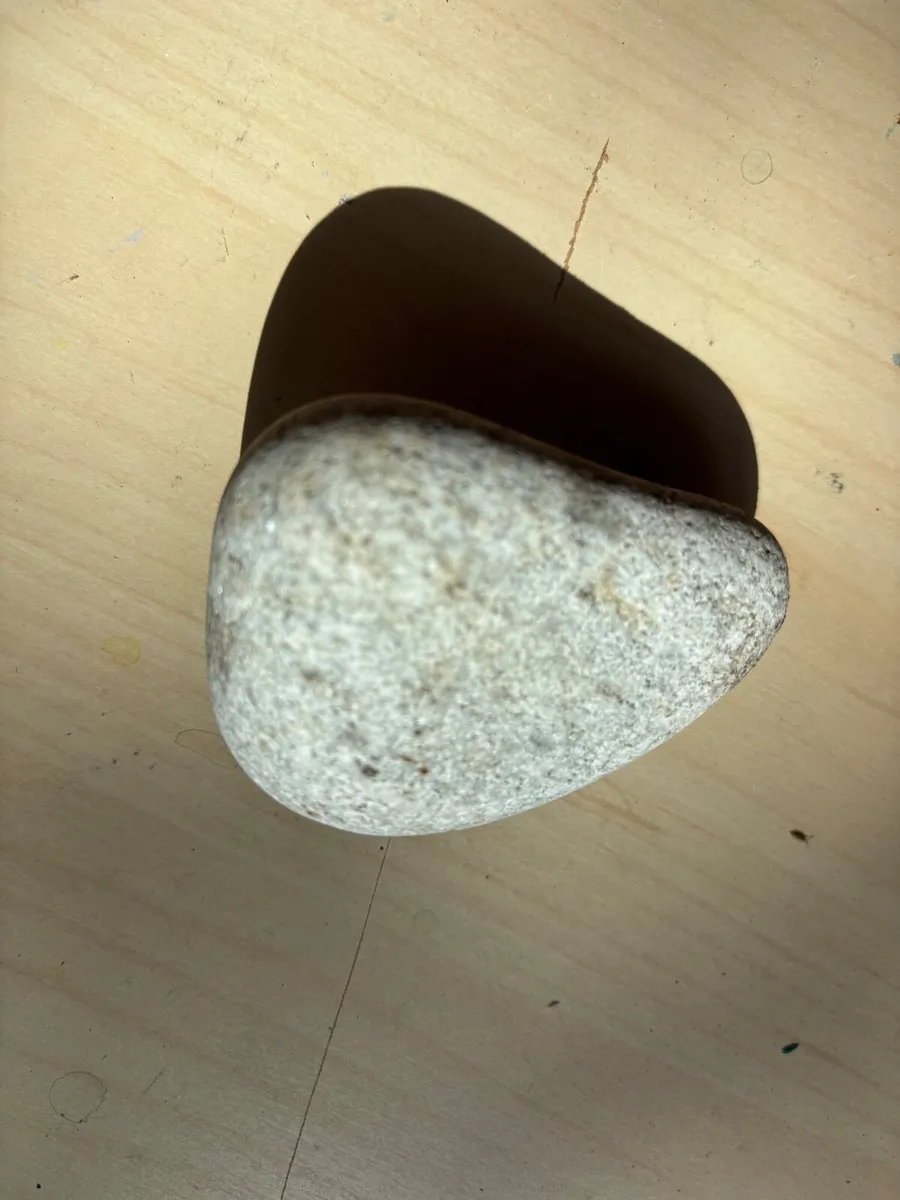 Decorative pebbles for garden - Image 1