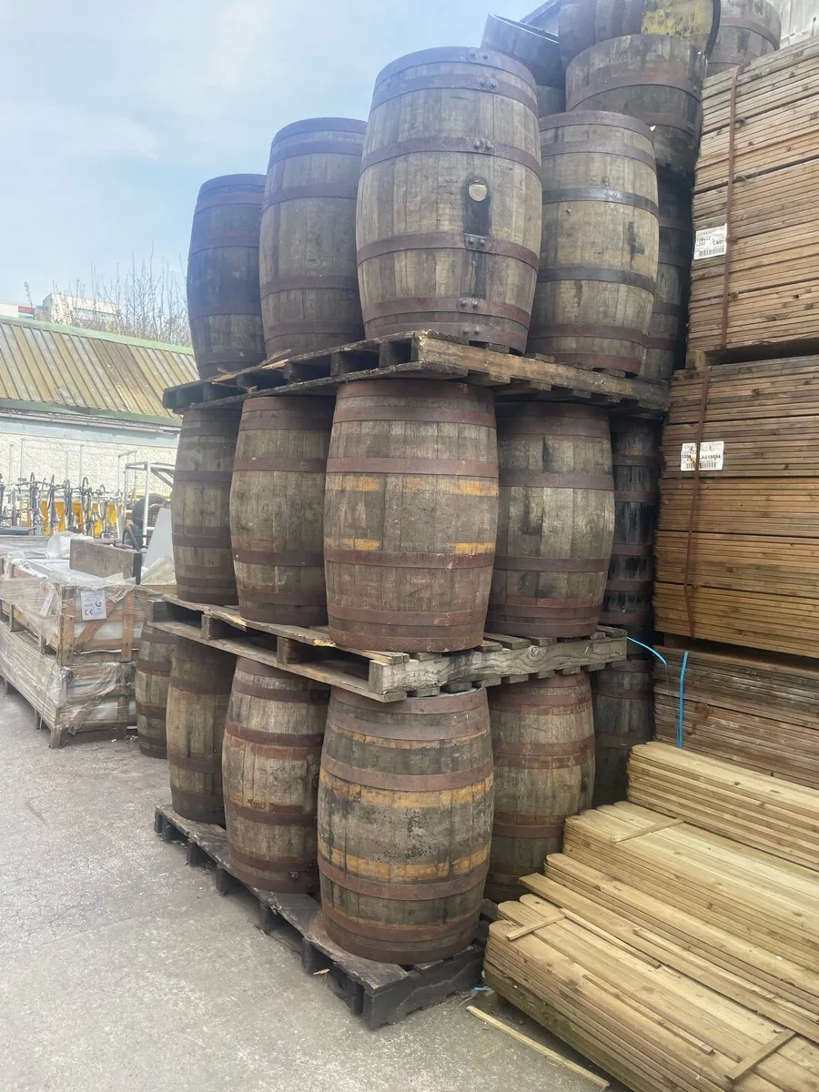 Oak Wooden barrels