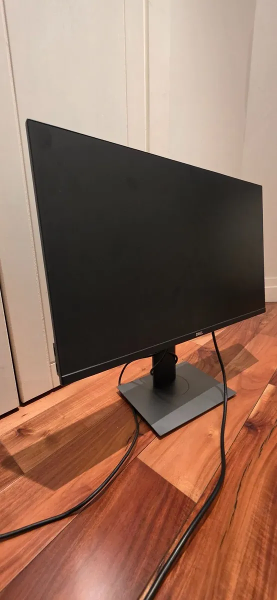 Dell 24" Full HD Monitor Excellent Condition - Image 1