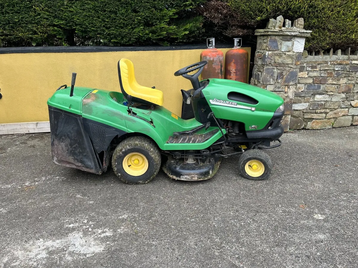 John Deere ride on lawn mower - Image 3