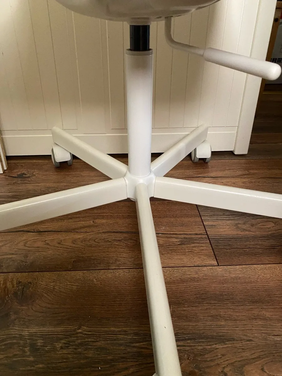 Desk chair - Image 3